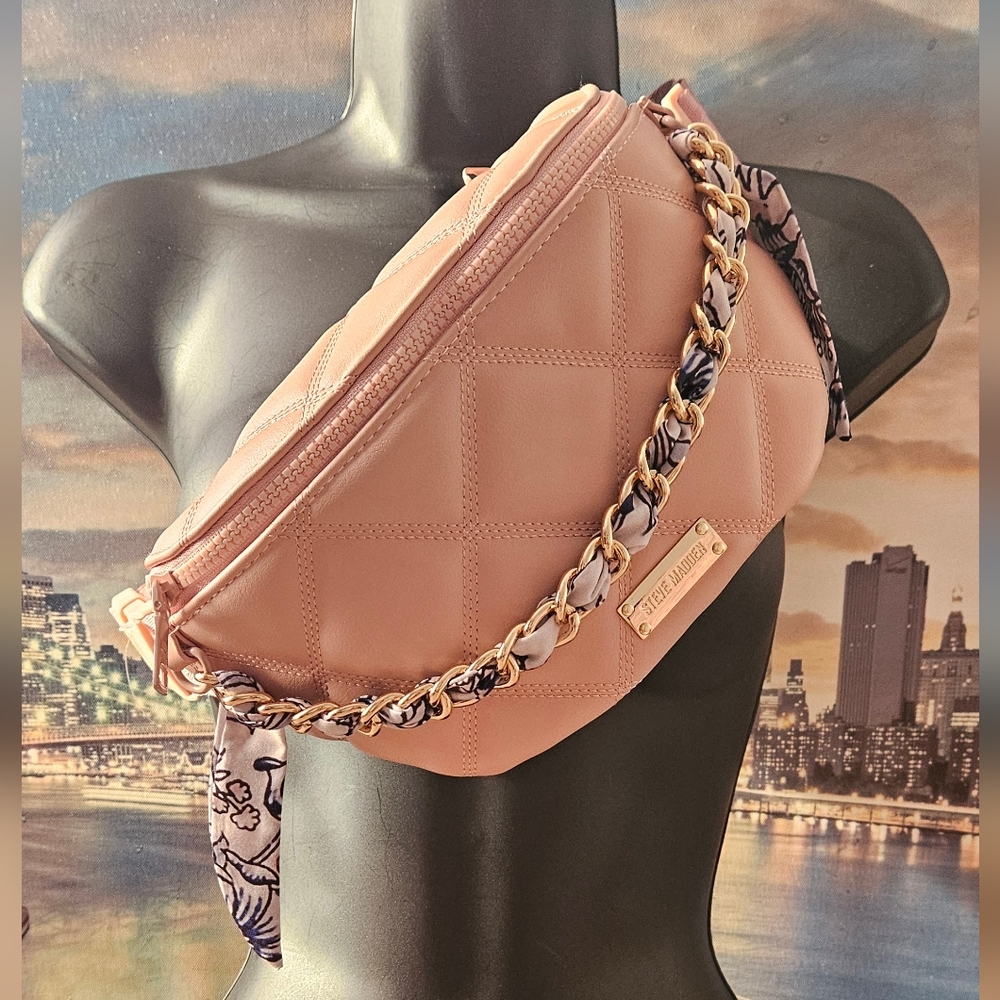 Steve Madden Quilted Blush Pink Crossbody Chain Belt Bag NWOT - Picture 9 of 9
